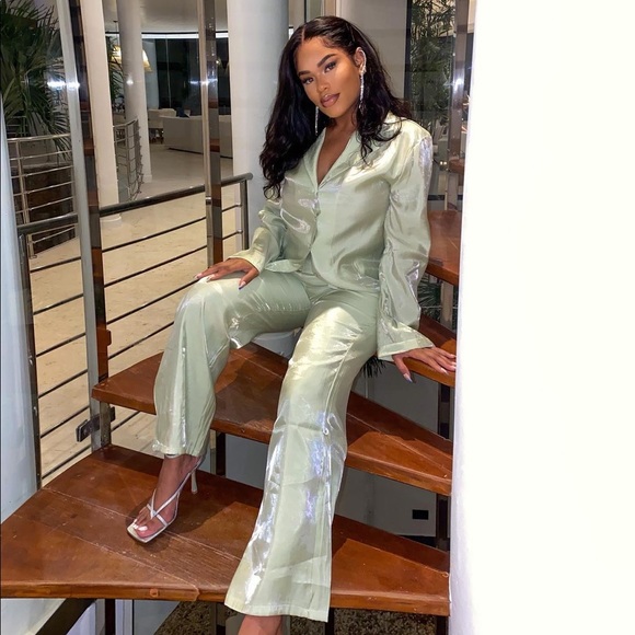 Petite Satin Shimmer Wide Leg Pants Set - Picture 1 of 7